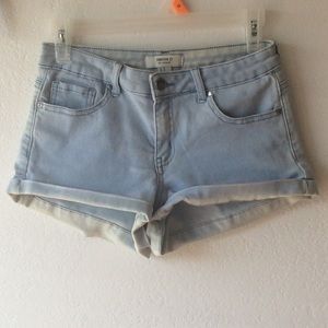 Classic jean shorts